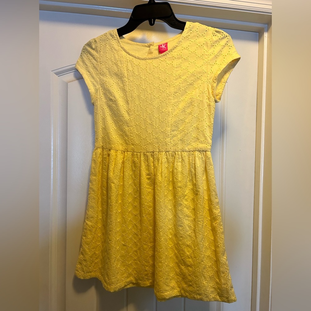 Girls dress